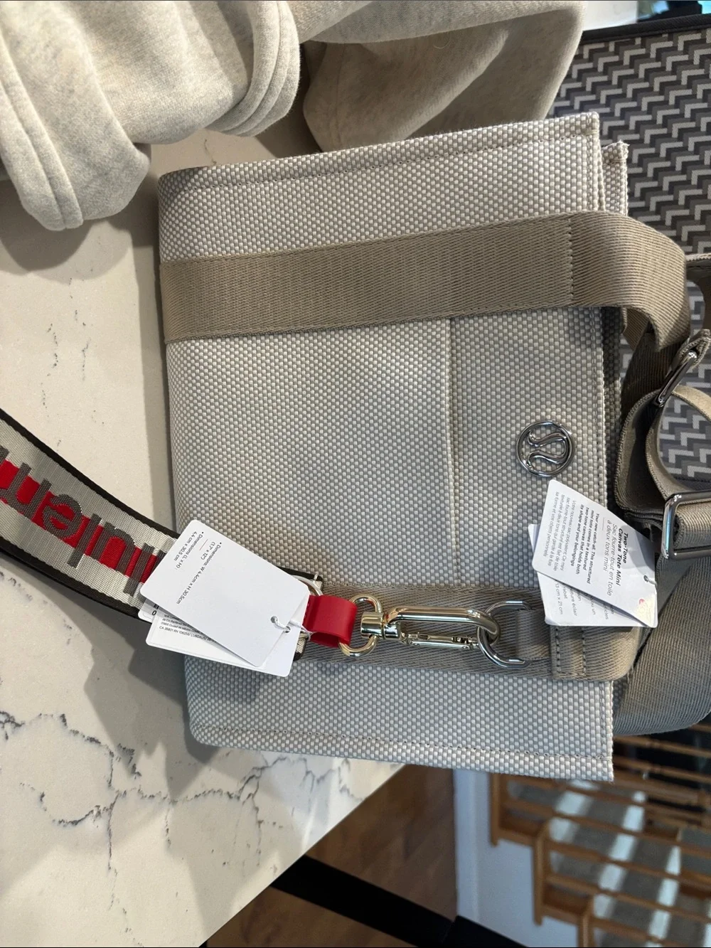 Lululemon BUNDLE– Scuba + Canvas Tote + Never Lost Keychain + Gift Bag NWT